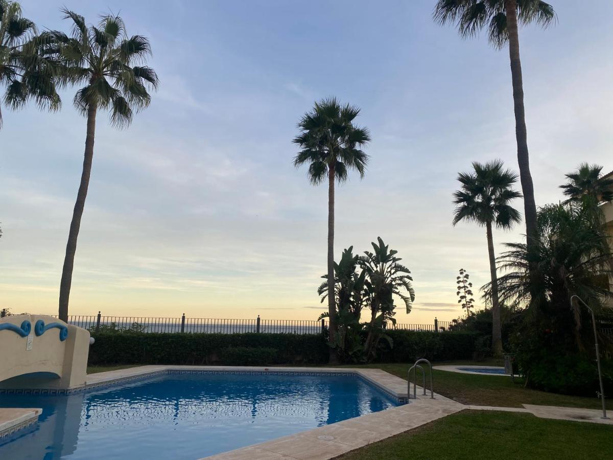 Apartamentos Costa Quebrada 베날마데나코스타 외부 사진