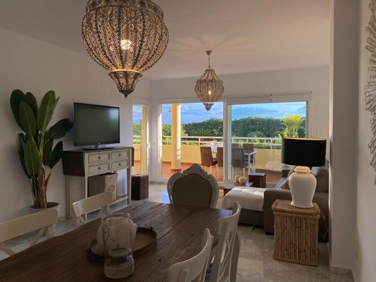 Apartamentos Costa Quebrada 베날마데나코스타 외부 사진