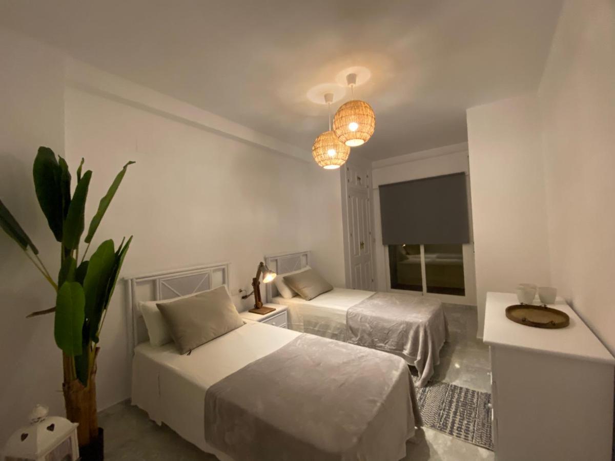 Apartamentos Costa Quebrada 베날마데나코스타 외부 사진