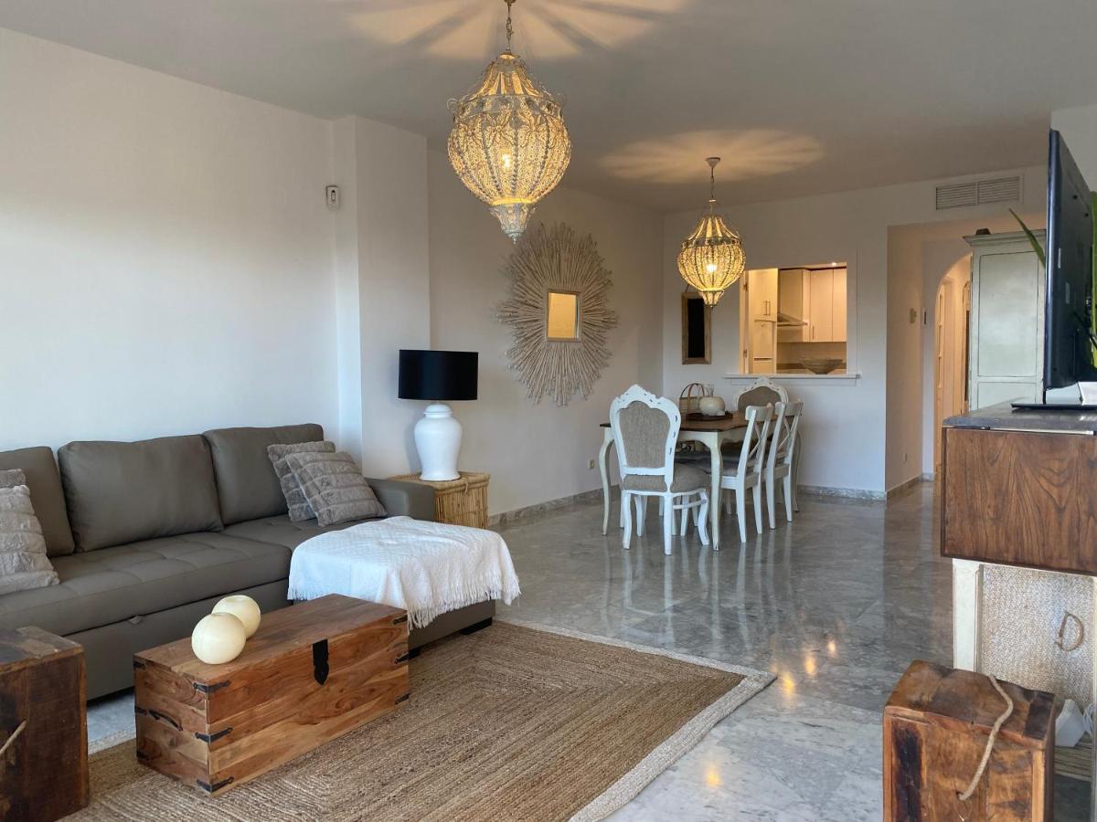 Apartamentos Costa Quebrada 베날마데나코스타 외부 사진