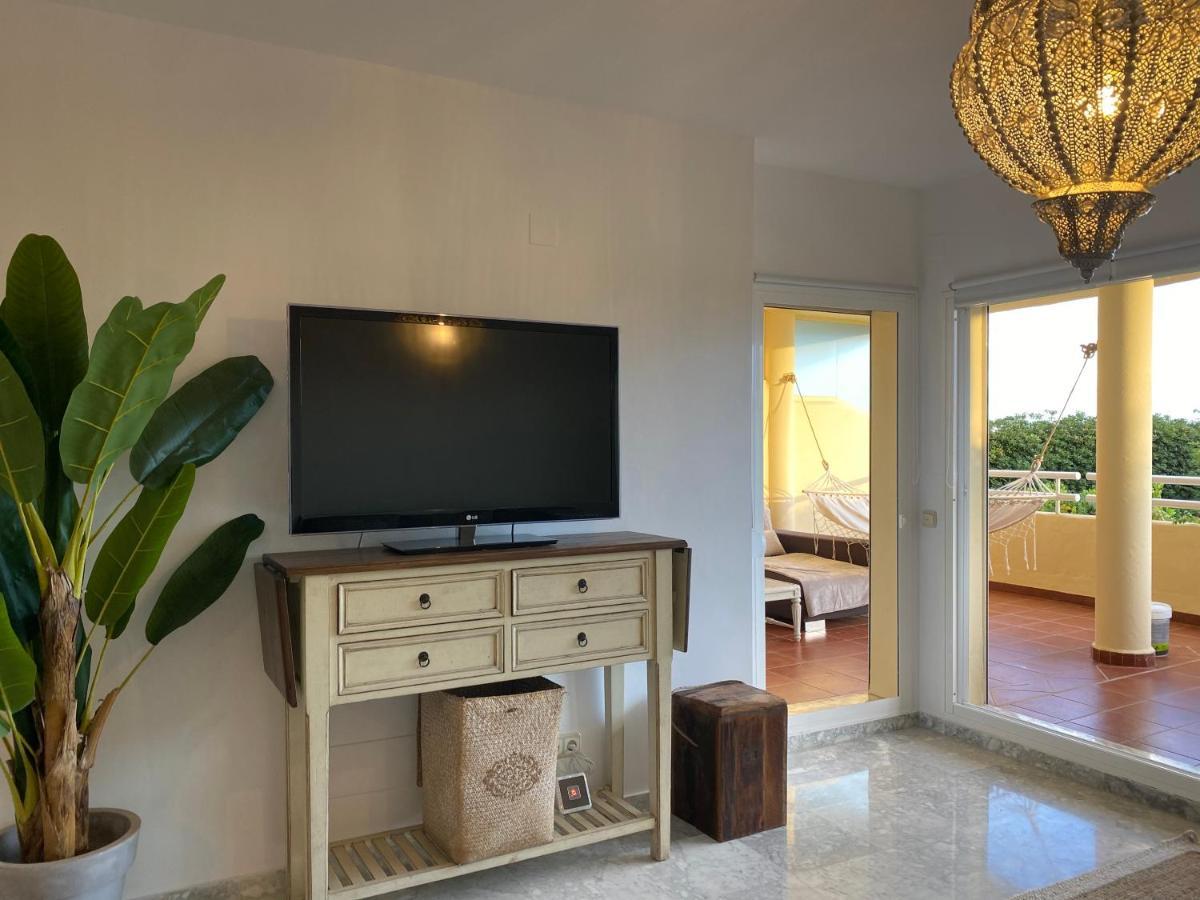 Apartamentos Costa Quebrada 베날마데나코스타 외부 사진